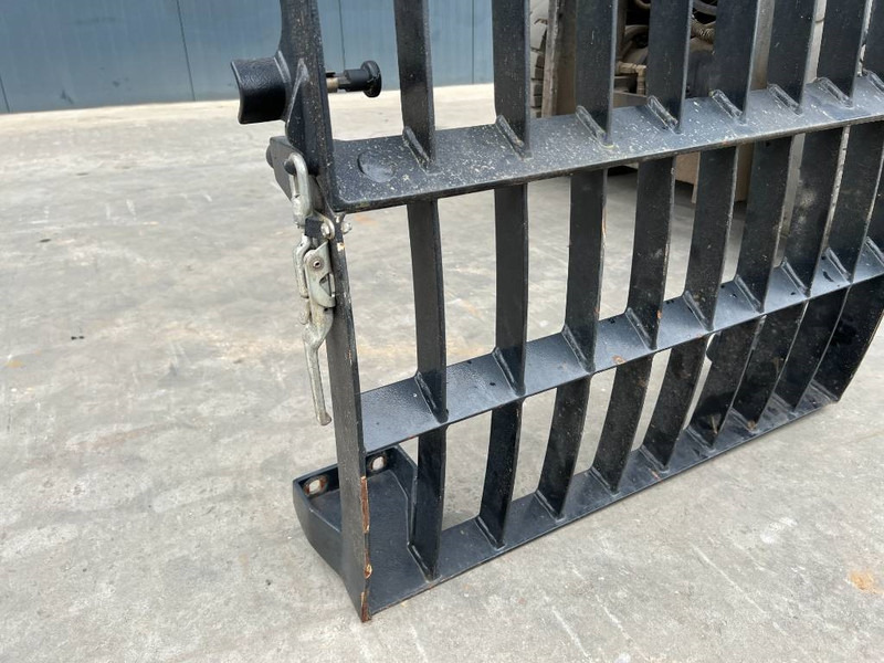 Cat M313D / M315D / M316D / M318D / M322D / M325D - Førerhus og interiør for Entreprenørmaskin: billede 4 Cat M313D / M315D / M316D / M318D / M322D / M325D - Førerhus og interiør for Entreprenørmaskin: billede 4