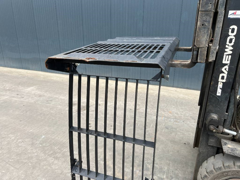 Cat M313D / M315D / M316D / M318D / M322D / M325D - Førerhus og interiør for Entreprenørmaskin: billede 2 Cat M313D / M315D / M316D / M318D / M322D / M325D - Førerhus og interiør for Entreprenørmaskin: billede 2