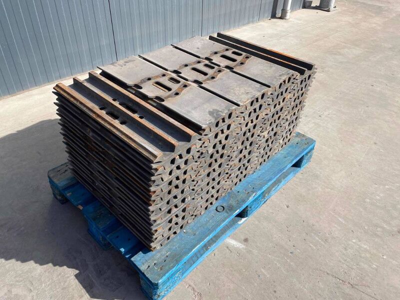 Hyundai R210 / R215 / R220 / R235 / R250 / R260 - Ramme/ Chassis for Entreprenørmaskin: billede 1 Hyundai R210 / R215 / R220 / R235 / R250 / R260 - Ramme/ Chassis for Entreprenørmaskin: billede 1