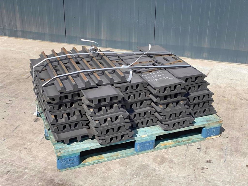 Komatsu PC300 / PC360 / PC400 Shoes/Pads - Ramme/ Chassis for Entreprenørmaskin: billede 2 Komatsu PC300 / PC360 / PC400 Shoes/Pads - Ramme/ Chassis for Entreprenørmaskin: billede 2