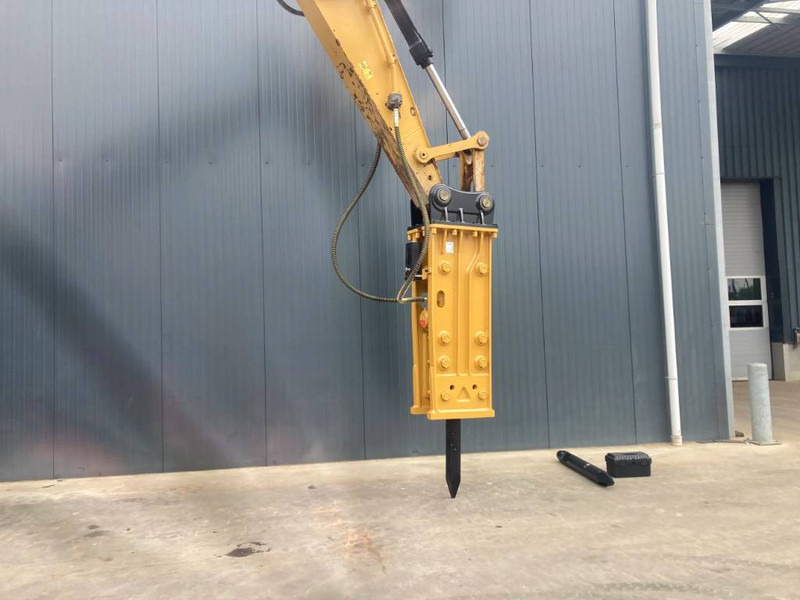 Smitma S140 / Caterpillar 320 / 323 - Volvo EC210 - Hydraulisk hammer for Entreprenørmaskin: billede 1 Smitma S140 / Caterpillar 320 / 323 - Volvo EC210 - Hydraulisk hammer for Entreprenørmaskin: billede 1