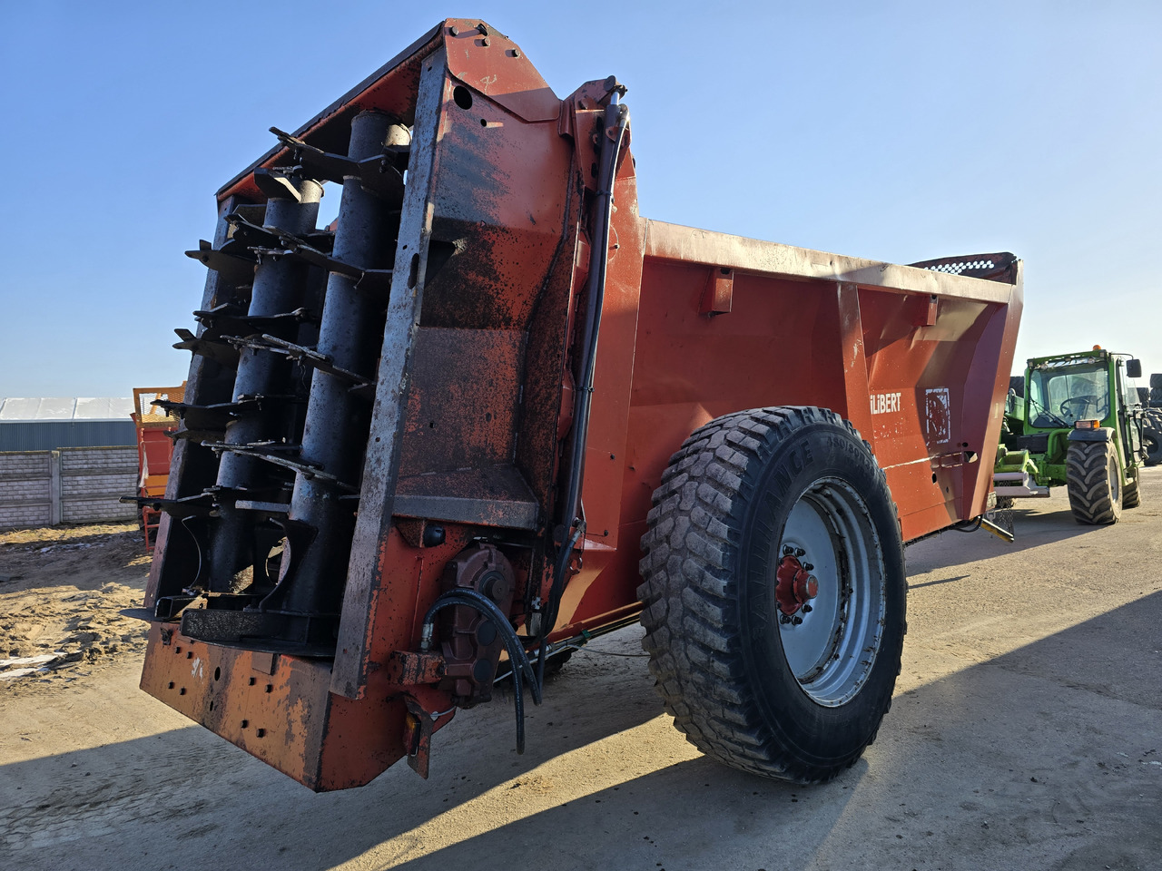 GILIBERT HELIOS 15 - Møgspreder: billede 5 GILIBERT HELIOS 15 - Møgspreder: billede 5