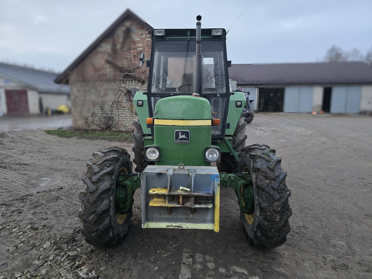 JOHN DEERE 3030E - Traktor: billede 3 JOHN DEERE 3030E - Traktor: billede 3