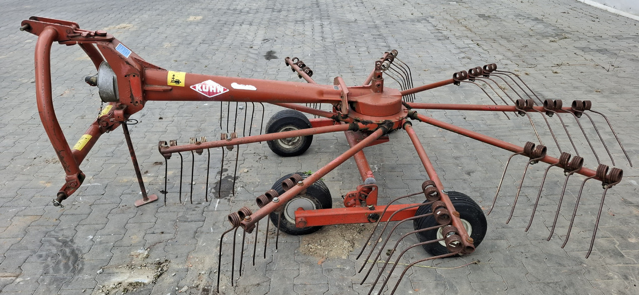 KUHN GA 300 GM - Høvender: billede 1 KUHN GA 300 GM - Høvender: billede 1
