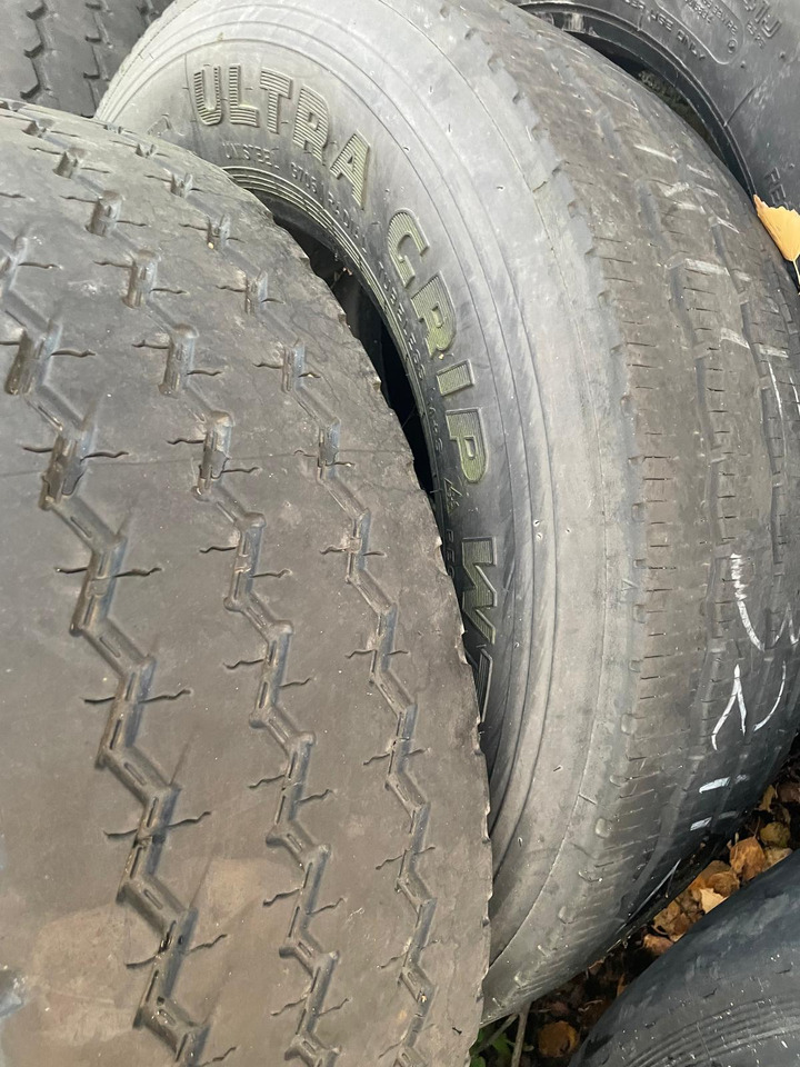 - Dæk for Entreprenørmaskin: billede 2 - Dæk for Entreprenørmaskin: billede 2