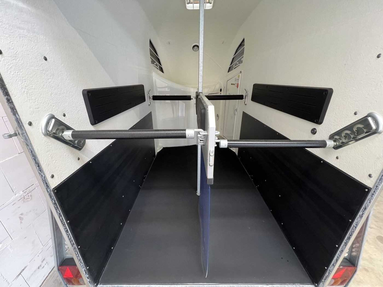 BOECKMANN Master 21 WCF MPT Sonder Pferdeanhänger - Hestetrailer: billede 4 BOECKMANN Master 21 WCF MPT Sonder Pferdeanhänger - Hestetrailer: billede 4