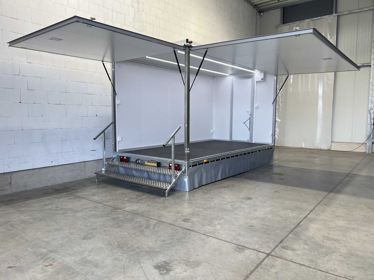 ROSEMEIER VE HK E 27.4 Seiten+Heckklappe T Promotionanhänger - Salgsvogn: billede 4 ROSEMEIER VE HK E 27.4 Seiten+Heckklappe T Promotionanhänger - Salgsvogn: billede 4