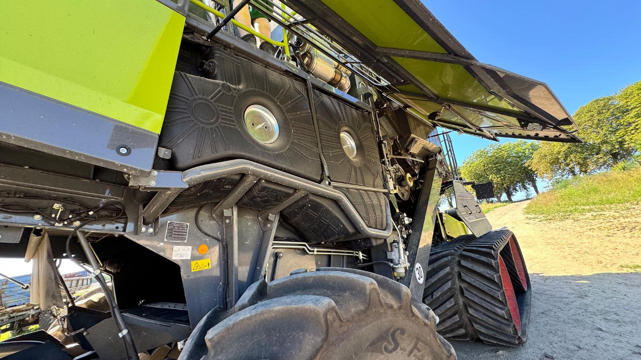Mejetærsker CLAAS Lexion 6900 TerraTrac 890 full Options: billede 9 Mejetærsker CLAAS Lexion 6900 TerraTrac 890 full Options: billede 9