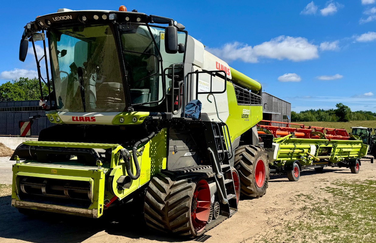 CLAAS Lexion 6900 TerraTrac 890 full Options - Mejetærsker: billede 1 CLAAS Lexion 6900 TerraTrac 890 full Options - Mejetærsker: billede 1