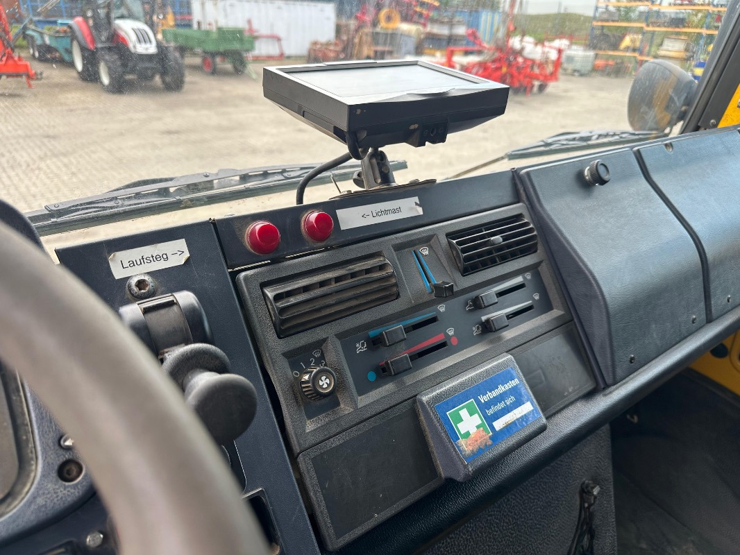 Mercedes-Benz U 4000 - Traktor: billede 4 Mercedes-Benz U 4000 - Traktor: billede 4