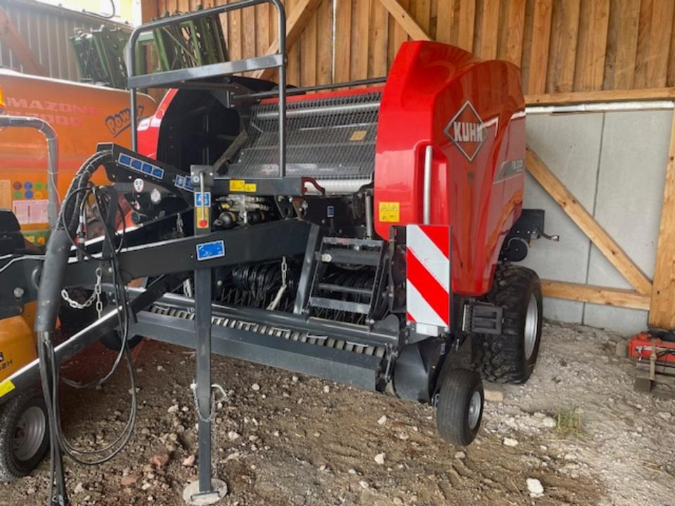 Rundballenpresse Kuhn FB 3125 OC 14 - Rundballepresse: billede 1 Rundballenpresse Kuhn FB 3125 OC 14 - Rundballepresse: billede 1