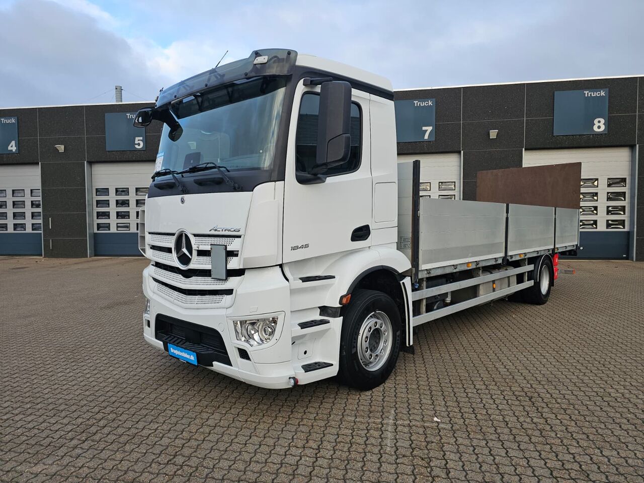 Mercedes Actros 1845 - Lastbil med lad: billede 1 Mercedes Actros 1845 - Lastbil med lad: billede 1