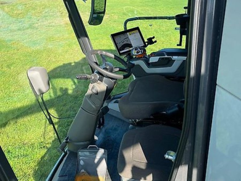 Leje en CLAAS Trion 750 CLAAS Trion 750: billede 13