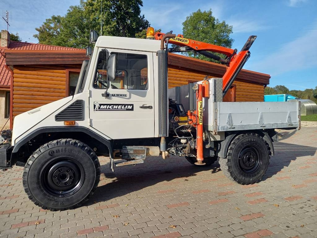 Unimog UNIMOG 4X4 - Lastbil med kran: billede 1 Unimog UNIMOG 4X4 - Lastbil med kran: billede 1