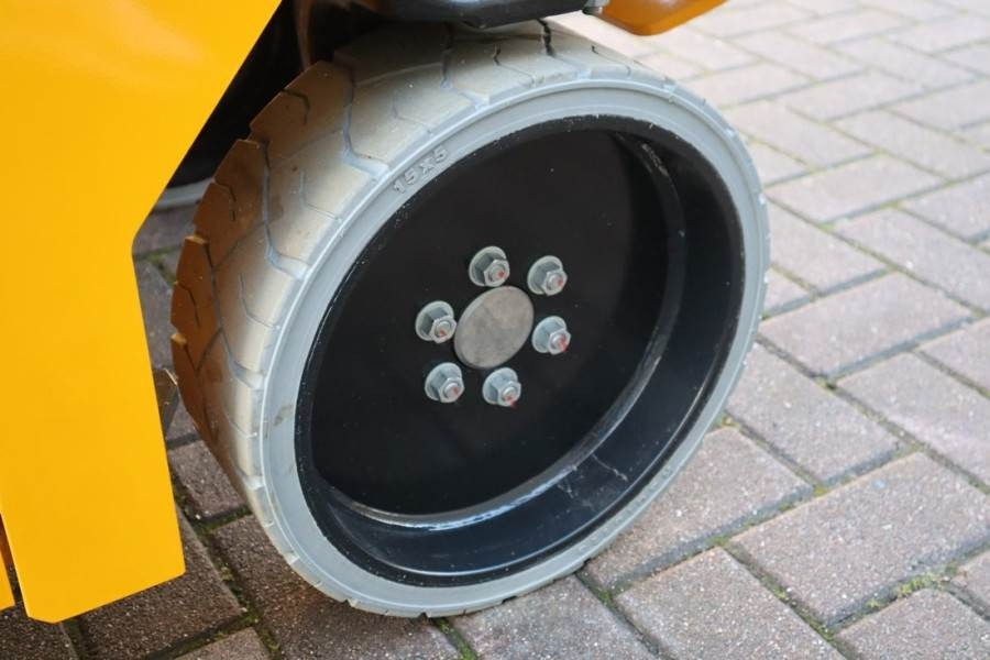 Leje en Haulotte Compact 8N Valid inspection, *Guarantee! 8m Workin  Haulotte Compact 8N Valid inspection, *Guarantee! 8m Workin: billede 10 Leje en Haulotte Compact 8N Valid inspection, *Guarantee! 8m Workin  Haulotte Compact 8N Valid inspection, *Guarantee! 8m Workin: billede 10