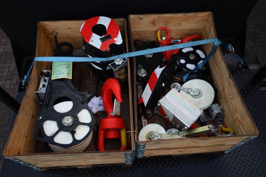 Alle terræn kran Scania R540 B10x4 With CORMACH 150tm Crane Valid inspecti: billede 15 Alle terræn kran Scania R540 B10x4 With CORMACH 150tm Crane Valid inspecti: billede 15