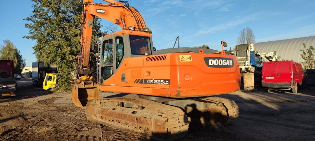 Doosan 225 LC - Bæltegravemaskine: billede 2 Doosan 225 LC - Bæltegravemaskine: billede 2