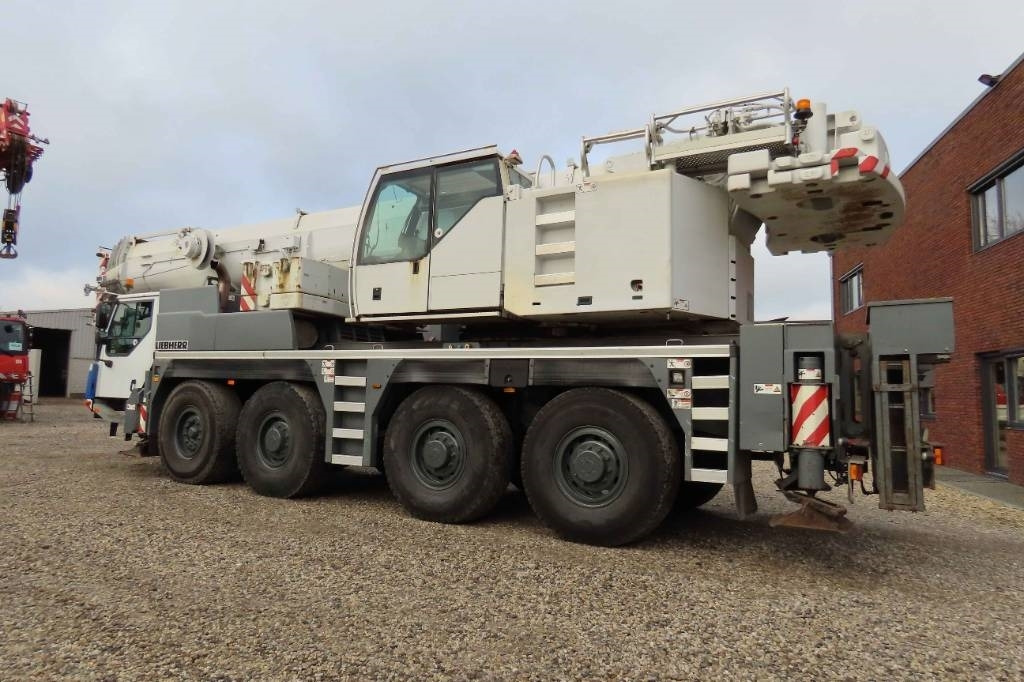 Liebherr LTM 1090-4.1 - Alle terræn kran: billede 4 Liebherr LTM 1090-4.1 - Alle terræn kran: billede 4