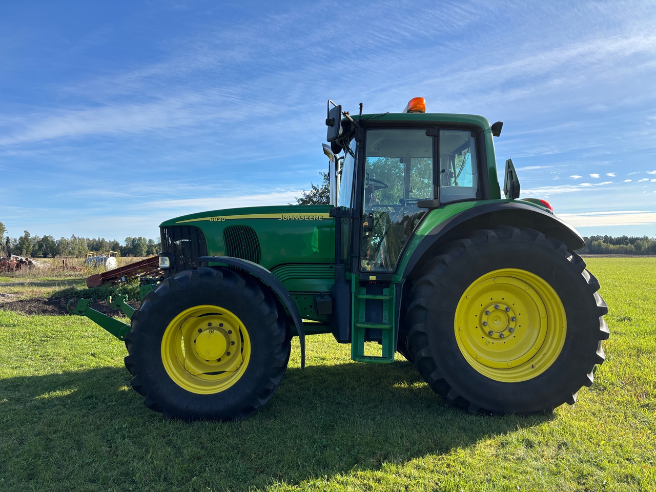 John Deere 6820 - Traktor: billede 1 John Deere 6820 - Traktor: billede 1