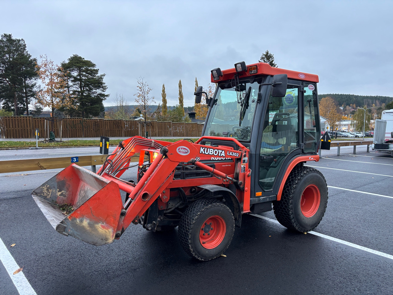 Kubota B2410 HST - Traktor: billede 1 Kubota B2410 HST - Traktor: billede 1
