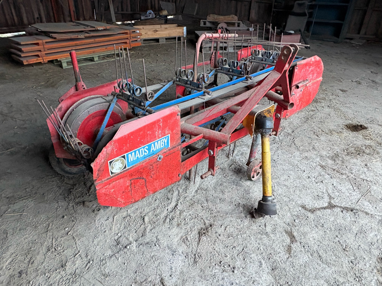 Mads Amby - Høvender: billede 1 Mads Amby - Høvender: billede 1