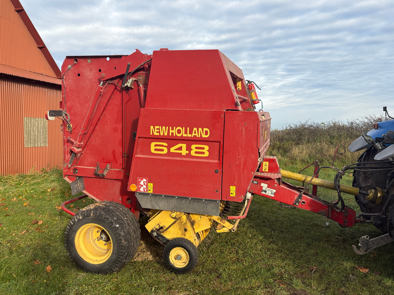 New Holland 648 - Rundballepresse: billede 1 New Holland 648 - Rundballepresse: billede 1