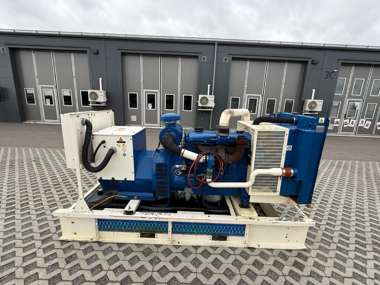 Perkins P150E - Strømgenerator: billede 1 Perkins P150E - Strømgenerator: billede 1