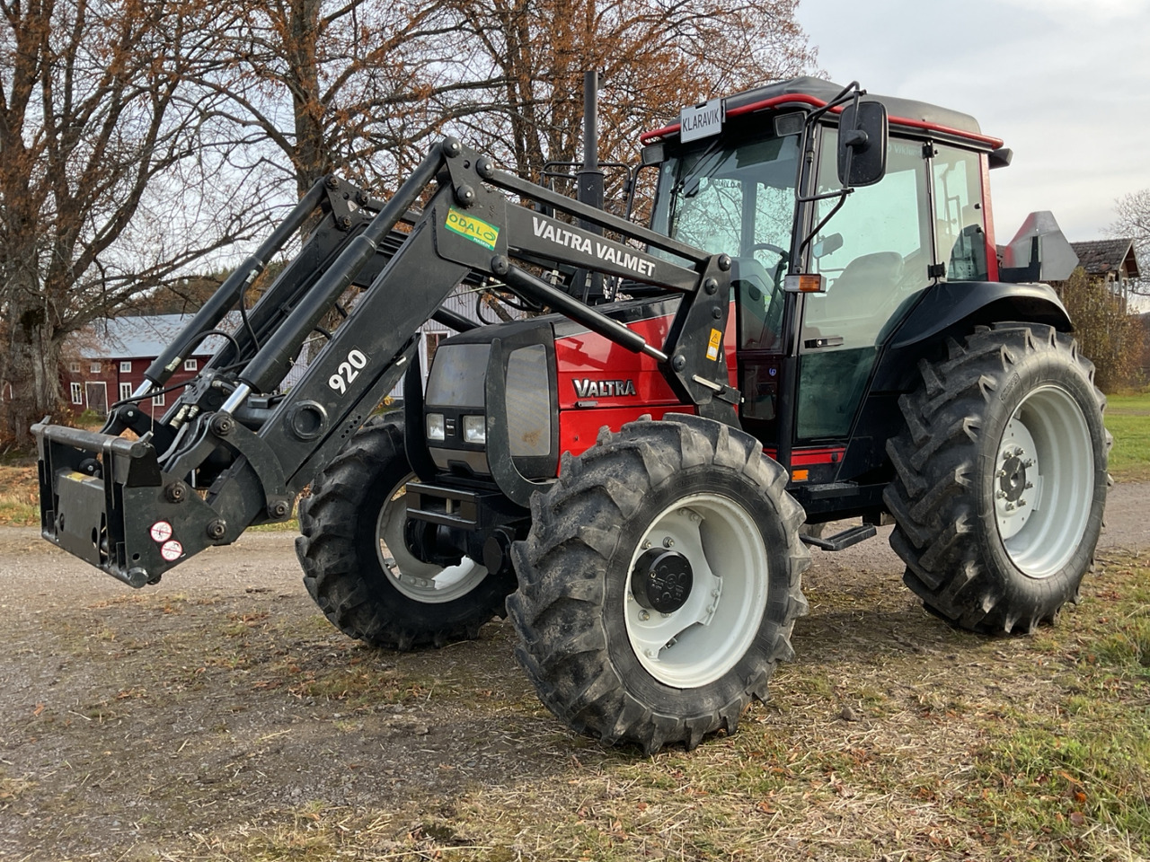 Valtra 700 - Traktor: billede 1 Valtra 700 - Traktor: billede 1