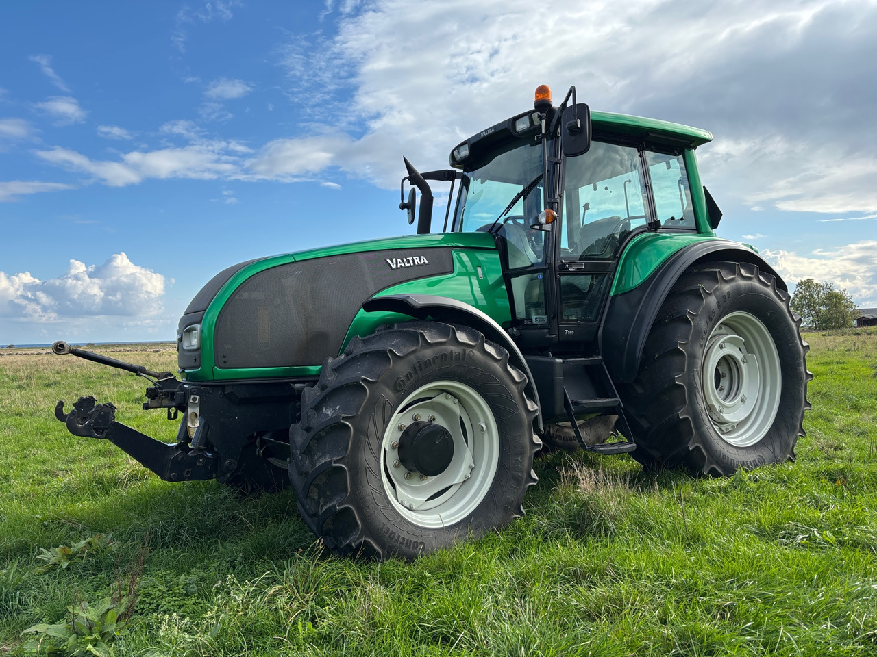 Valtra T150 - Traktor: billede 1 Valtra T150 - Traktor: billede 1