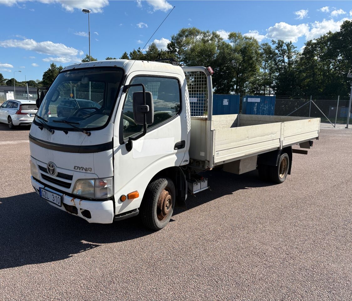 Lätt lastbil Toyota Dyna - Varebil: billede 1 Lätt lastbil Toyota Dyna - Varebil: billede 1