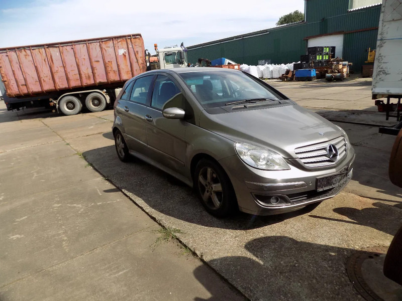 Mercedes-Benz B-Klasse 200 CDI - Bil: billede 1 Mercedes-Benz B-Klasse 200 CDI - Bil: billede 1