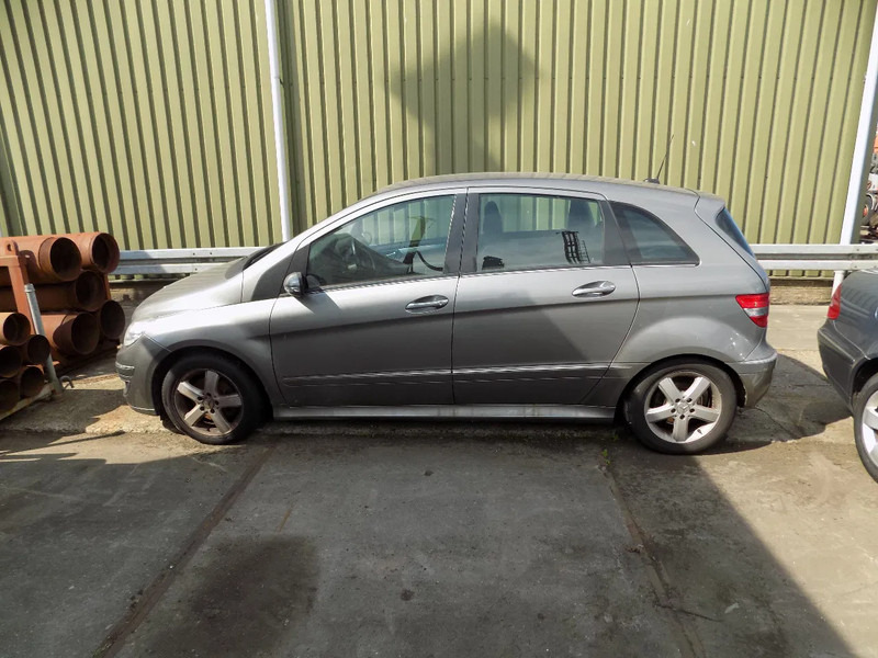 Mercedes-Benz B-Klasse 200 CDI - Bil: billede 2 Mercedes-Benz B-Klasse 200 CDI - Bil: billede 2