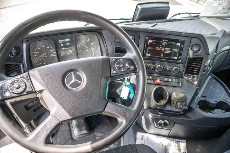 Interior photo 2: Leje en Mercedes AROCS 2648 LS - 6x4 Mercedes AROCS 2648 LS - 6x4