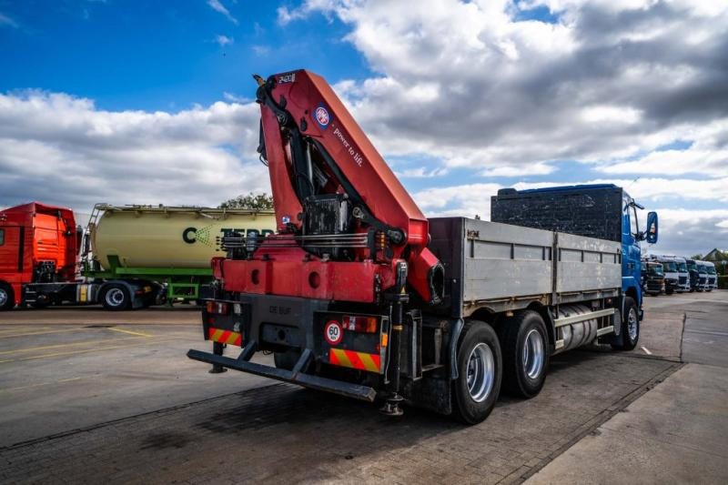 Volvo FH 12-340 - HMF 2420 K6 (2012) - Lastbil med lad, Lastbil med kran: billede 4 Volvo FH 12-340 - HMF 2420 K6 (2012) - Lastbil med lad, Lastbil med kran: billede 4