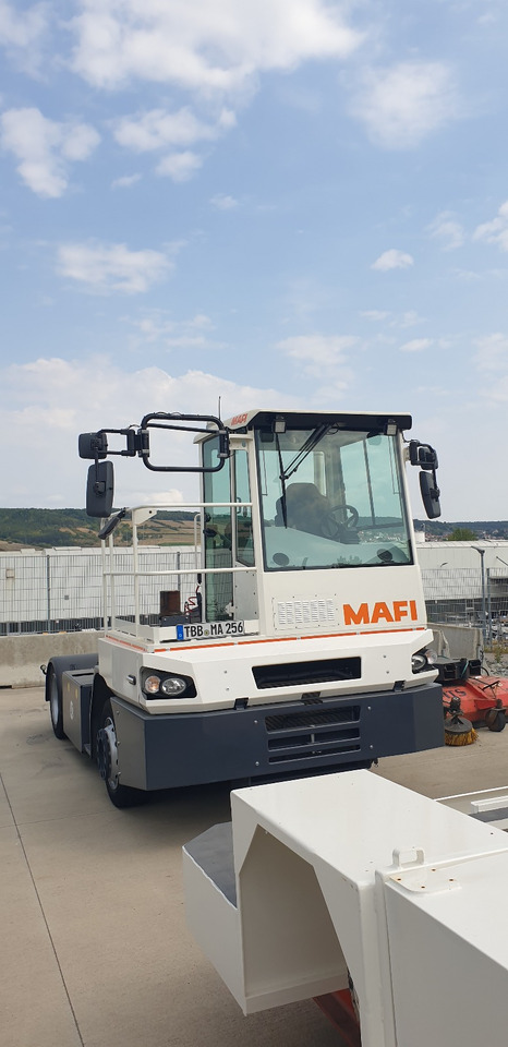 MAFI T230 - Terminaltraktor: billede 2 MAFI T230 - Terminaltraktor: billede 2