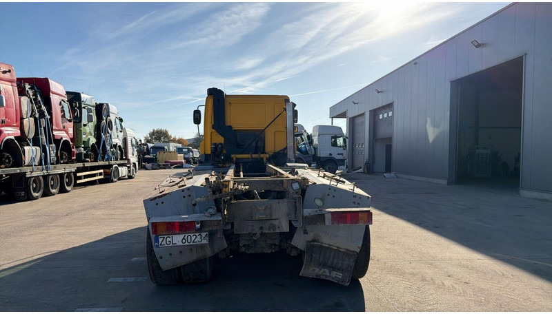 DAF CF 85.360 (BOITE MANUELLE / MANUAL GEARBOX / BIG HUB / GRAND PONT / LAMES / 8X4) - Lastbil chassis: billede 5 DAF CF 85.360 (BOITE MANUELLE / MANUAL GEARBOX / BIG HUB / GRAND PONT / LAMES / 8X4) - Lastbil chassis: billede 5