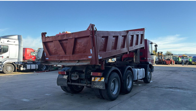 Iveco Eurotrakker 260 E 34 (POMPE MANUELLE / MANUAL PUMP / LAMES / GRAND PONT / BOITE MANUELLE) - Tipvogn lastbil: billede 4 Iveco Eurotrakker 260 E 34 (POMPE MANUELLE / MANUAL PUMP / LAMES / GRAND PONT / BOITE MANUELLE) - Tipvogn lastbil: billede 4