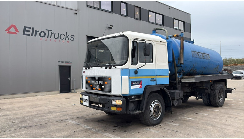 MAN 18.232 (MANUAL PUMP / POMPE MANUELLE / 11.000L) - Slamsugemaskine: billede 1 MAN 18.232 (MANUAL PUMP / POMPE MANUELLE / 11.000L) - Slamsugemaskine: billede 1