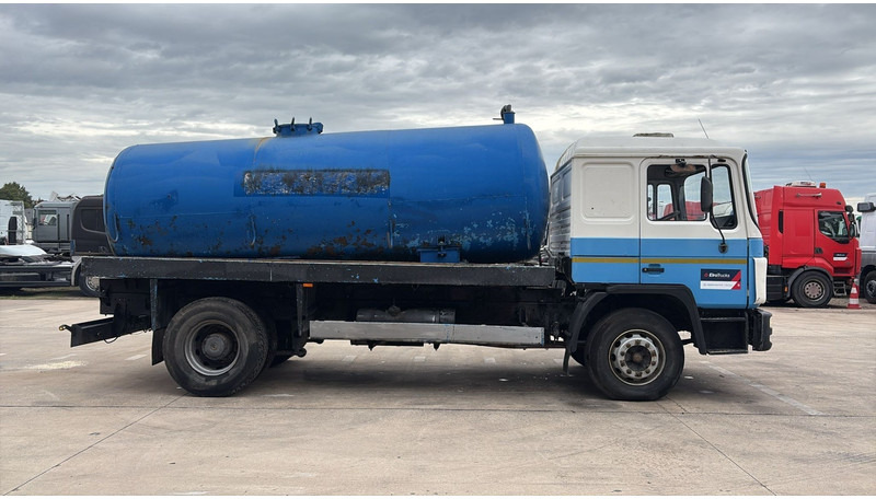 MAN 18.232 (MANUAL PUMP / POMPE MANUELLE / 11.000L) - Slamsugemaskine: billede 4 MAN 18.232 (MANUAL PUMP / POMPE MANUELLE / 11.000L) - Slamsugemaskine: billede 4