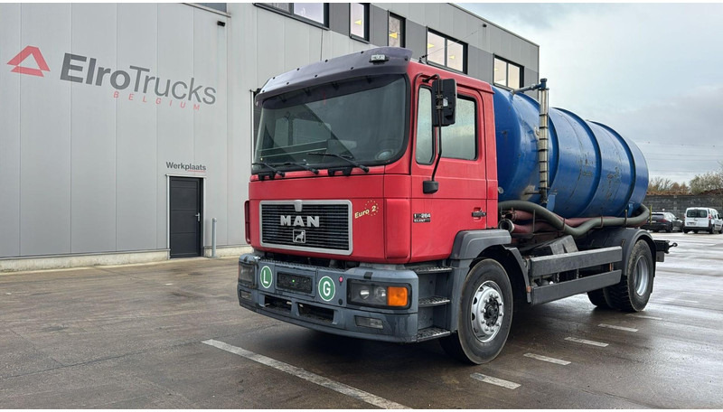 MAN 18.264 F2000 (11000L / EURO 2 / MANUAL GEARBOX / 6 CYLINDER) - Slamsugemaskine: billede 1 MAN 18.264 F2000 (11000L / EURO 2 / MANUAL GEARBOX / 6 CYLINDER) - Slamsugemaskine: billede 1