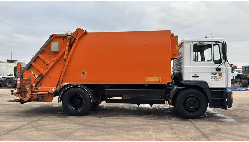 MAN 18.285 (GARBAGE TRUCK / TOP CONDITION / 6 CYLINDER / MANUAL GEARBOX) - Affaldsmaskine: billede 4 MAN 18.285 (GARBAGE TRUCK / TOP CONDITION / 6 CYLINDER / MANUAL GEARBOX) - Affaldsmaskine: billede 4
