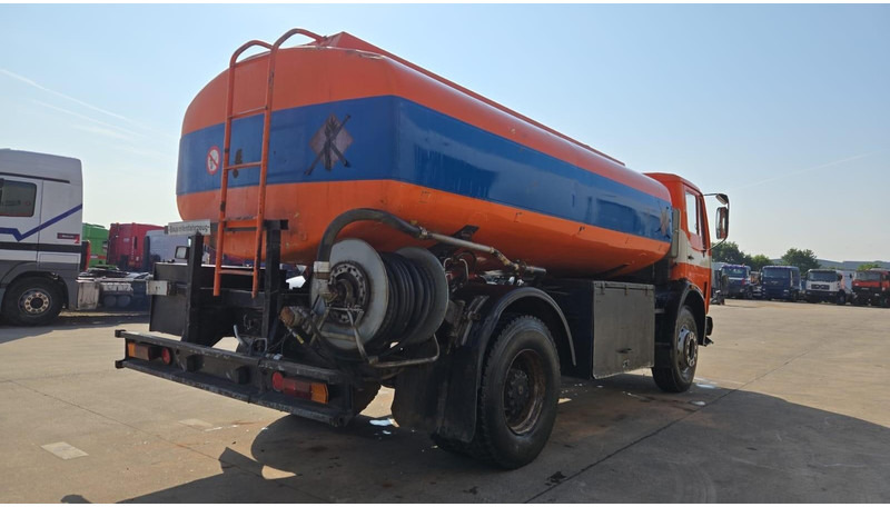 Mercedes-Benz SK 1619 (12.400L / GERMAN TRUCK / CAMION ALLEMAGNE / LAMES / GRAND PONT / V6) - Tankbil: billede 5 Mercedes-Benz SK 1619 (12.400L / GERMAN TRUCK / CAMION ALLEMAGNE / LAMES / GRAND PONT / V6) - Tankbil: billede 5