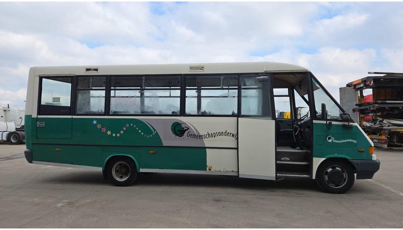 Mercedes-Benz Vario 614 (BELGIAN BUS / 34 SEATS / MANUAL PUMP / LAMES / STEEL SUSP.) - Bybus: billede 4 Mercedes-Benz Vario 614 (BELGIAN BUS / 34 SEATS / MANUAL PUMP / LAMES / STEEL SUSP.) - Bybus: billede 4