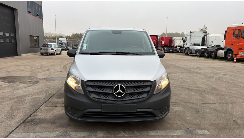 Mercedes-Benz Vito 114 CDI (TREKHAAK / 3 PL / NAVI / CAMERA / AIRCO / CRUISE CONTROL) - Små varebil: billede 2 Mercedes-Benz Vito 114 CDI (TREKHAAK / 3 PL / NAVI / CAMERA / AIRCO / CRUISE CONTROL) - Små varebil: billede 2