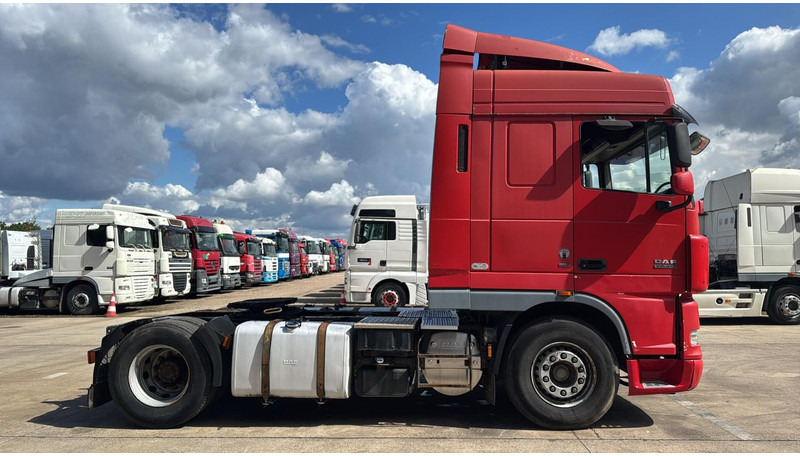 DAF XF 105.410 (BOITE MANUELLE / MANUAL GEARBOX) - Trækker: billede 4 DAF XF 105.410 (BOITE MANUELLE / MANUAL GEARBOX) - Trækker: billede 4