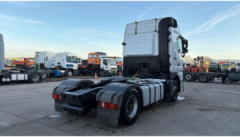 Mercedes-Benz actros 1844 (MP3 / FULL SPOILERS / GOOD CONDITION / BONNE ETAT / LAMES DEVANT / STEEL FRONT) - Trækker: billede 4 Mercedes-Benz actros 1844 (MP3 / FULL SPOILERS / GOOD CONDITION / BONNE ETAT / LAMES DEVANT / STEEL FRONT) - Trækker: billede 4