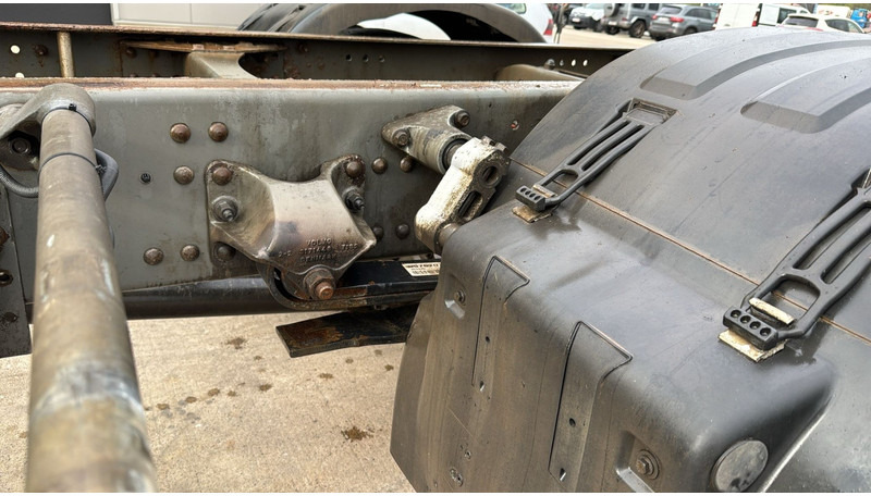 Lastbil chassis Volvo FL 220 (FULL STEEL SUSP. / 10 BOLTS / 18 TONS / VERY CLEAN CHASSIS !!! / CHASSIS 5.50M LENGHT): billede 15