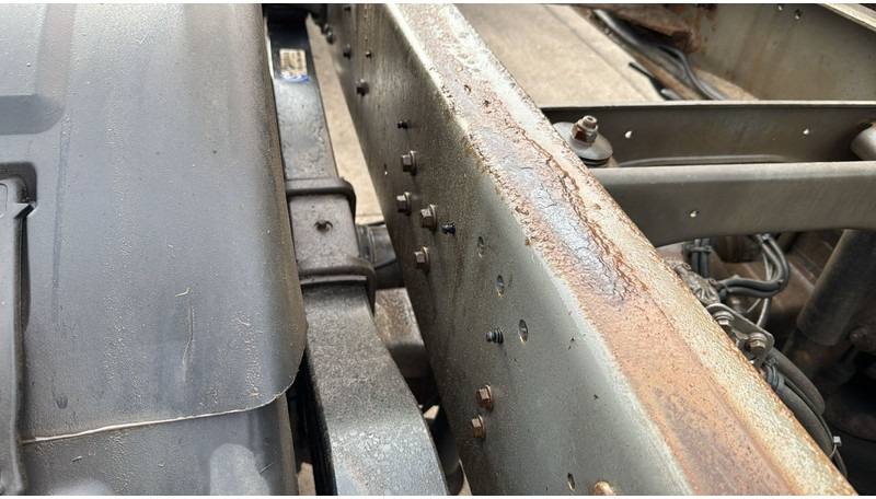 Lastbil chassis Volvo FL 220 (FULL STEEL SUSP. / 10 BOLTS / 18 TONS / VERY CLEAN CHASSIS !!! / CHASSIS 5.50M LENGHT): billede 10
