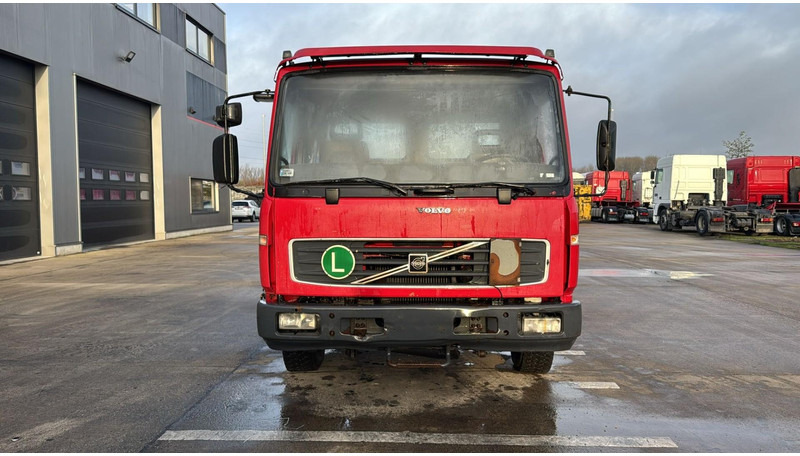 Volvo FL 220 (MANUAL GEARBOX / BOITE MANUELLE) - Lastbil chassis: billede 2 Volvo FL 220 (MANUAL GEARBOX / BOITE MANUELLE) - Lastbil chassis: billede 2