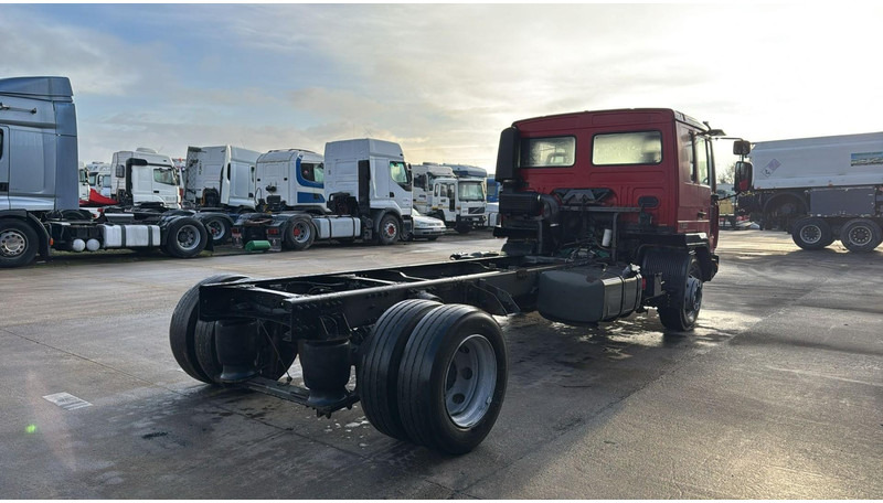 Volvo FL 220 (MANUAL GEARBOX / BOITE MANUELLE) - Lastbil chassis: billede 4 Volvo FL 220 (MANUAL GEARBOX / BOITE MANUELLE) - Lastbil chassis: billede 4